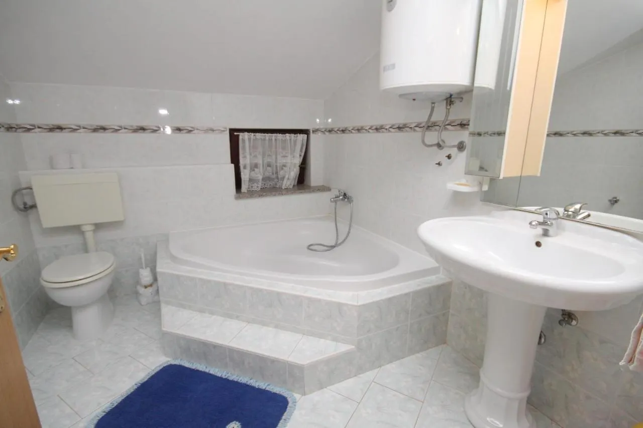 Apartment Novigrad 7037B 0*, Buzinija Croatia